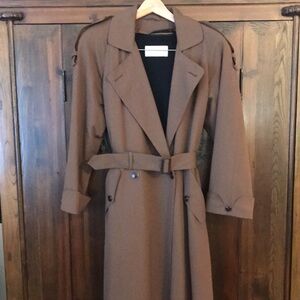 Classic, lined (zip-out), wool, trench coat